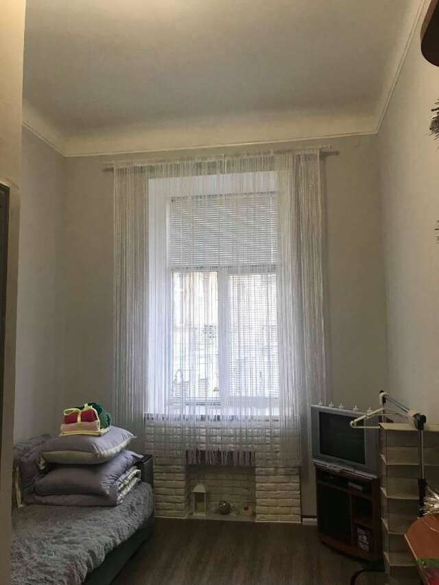 Апартаменты Cozy and comfortable apartment Львов-4